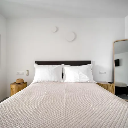 Nefeli & Mykonos * Ftelia (Mykonos)