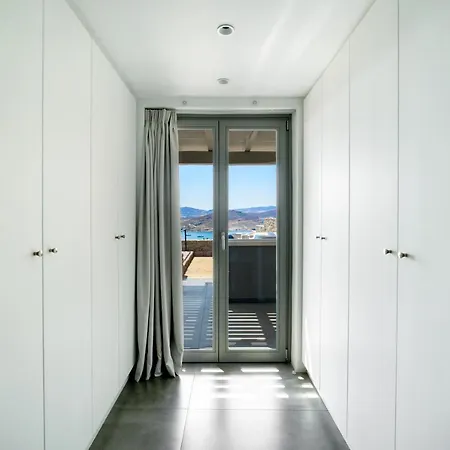 Nefeli & Mykonos 프텔리아