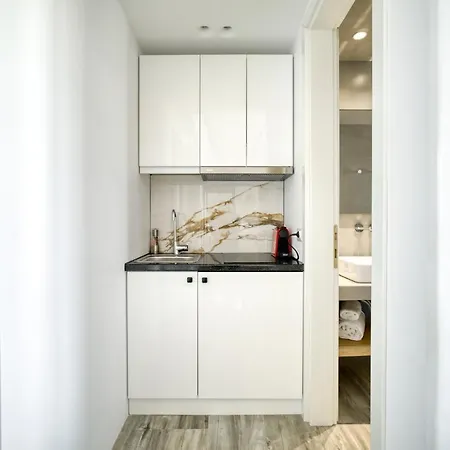 Nefeli & Mykonos Ftelia (Mykonos)