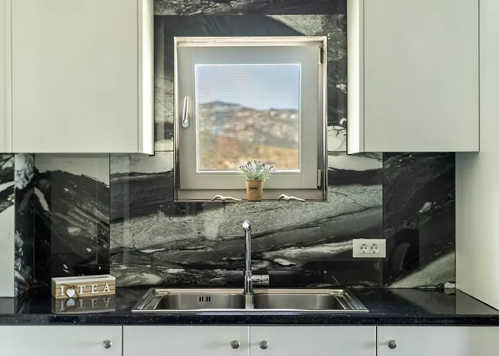 Nefeli & Mykonos * פטליה