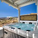 Nefeli & Mykonos بيت للعطل